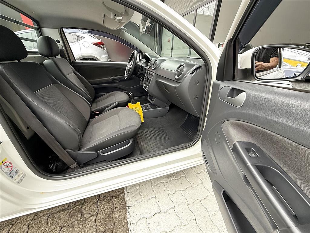 Volkswagen Saveiro - 1.6 MI CS 8V FLEX 2P MANUAL G.VI