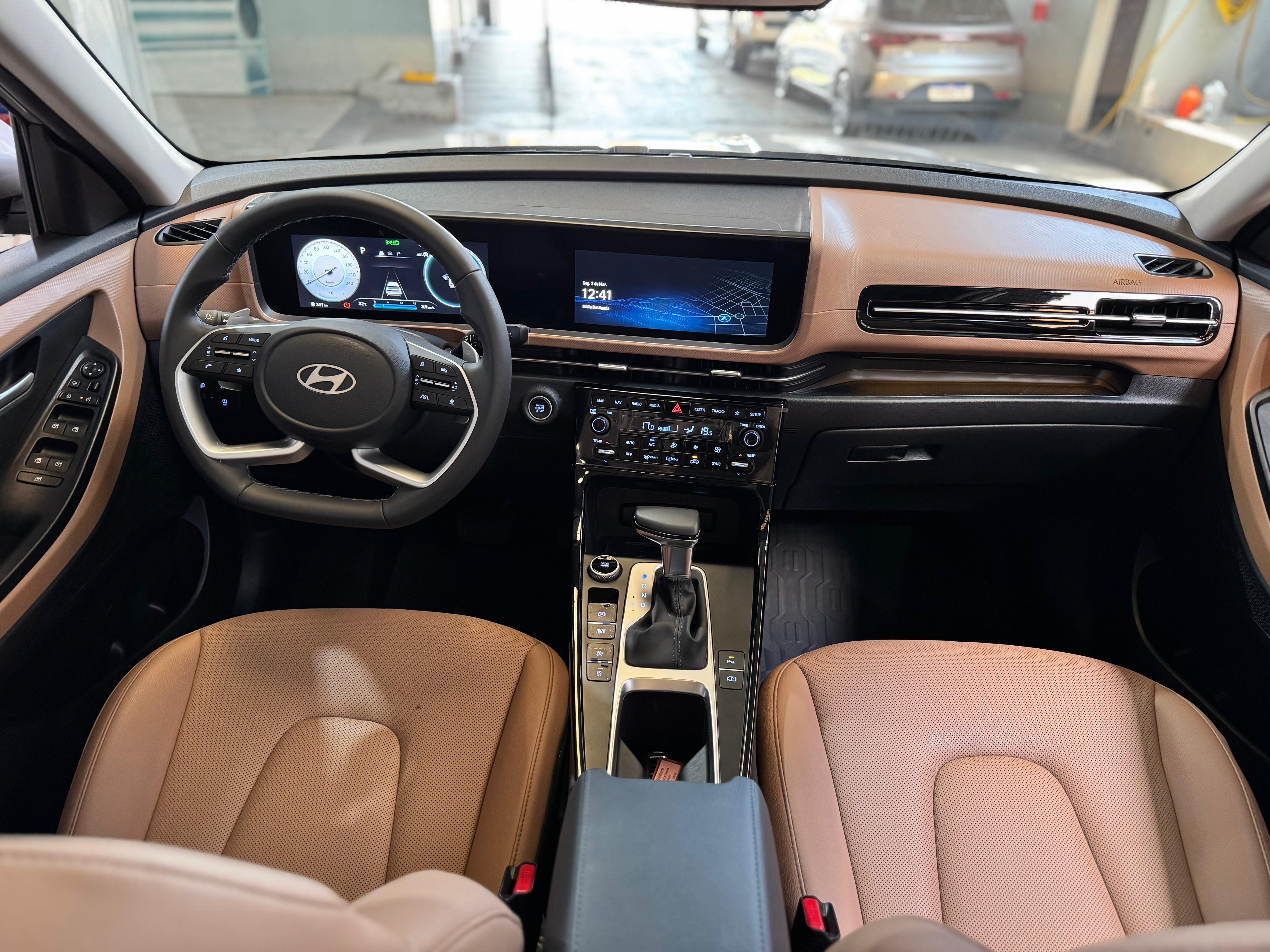 Hyundai-CRETA-1.0 TGDI FLEX PLATINUM AUTOMÁTICO