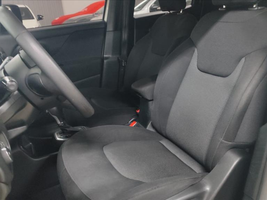 RENEGADE 1.8 16V FLEX 4P AUTOMÁTICO7