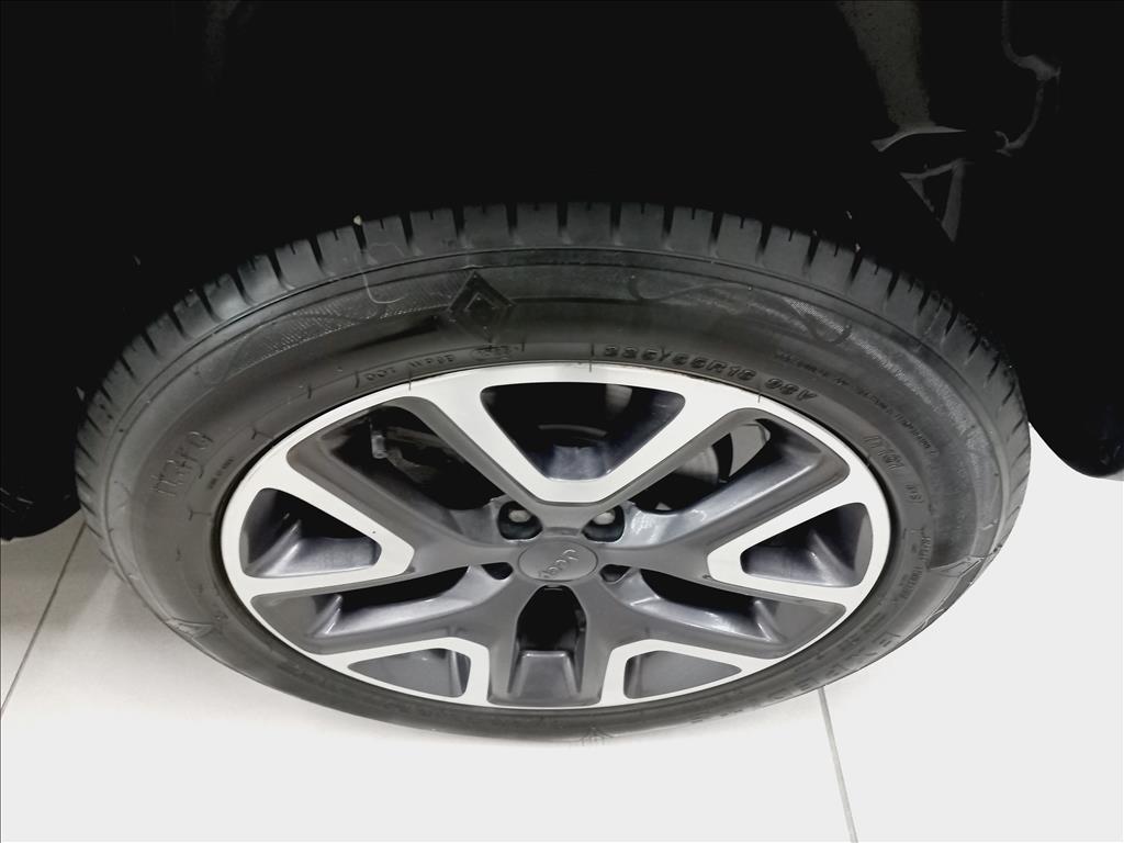 Foto ilustrativa do carro