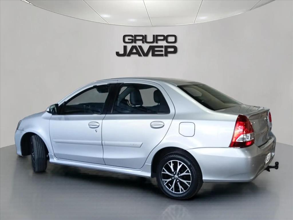Toyota-ETIOS-1.5 PLATINUM SEDAN 16V FLEX 4P AUTOMÁTICO