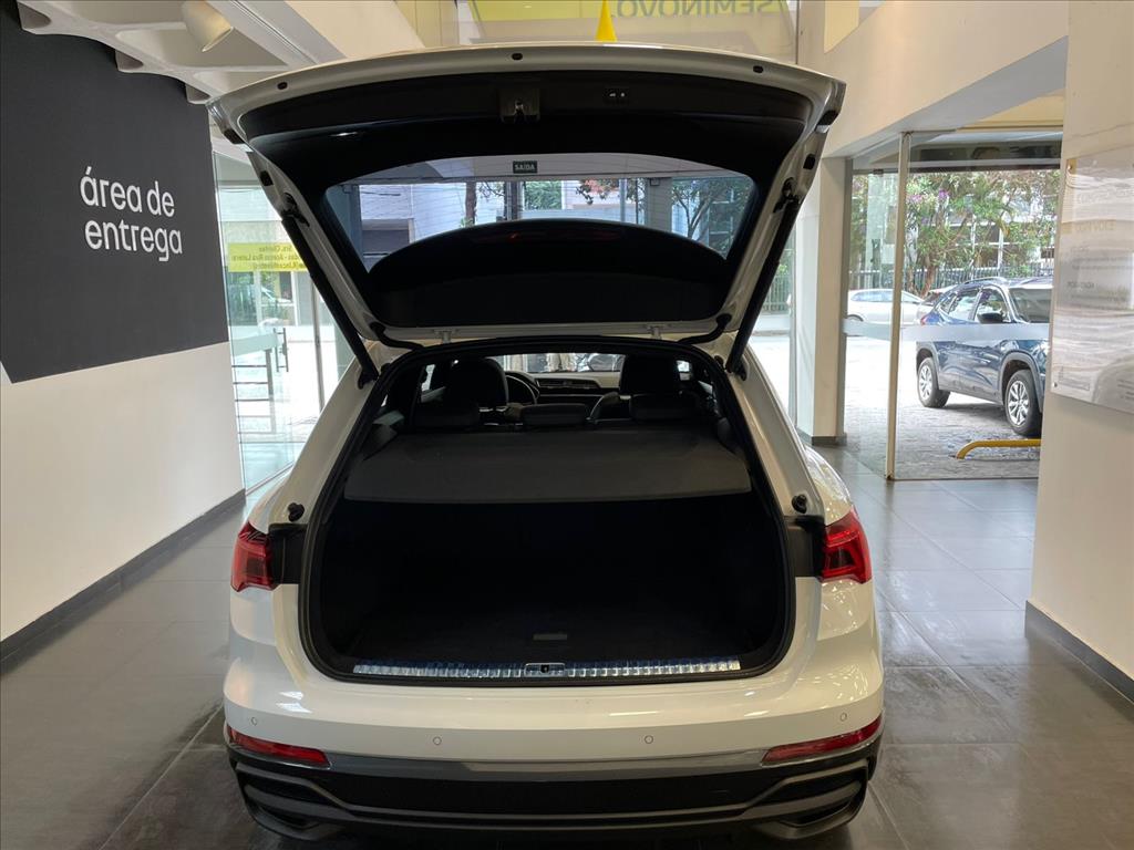 Q3 2.0 40 TFSI GASOLINA PERFORMANCE BLACK QUATTRO TIPTRONIC7