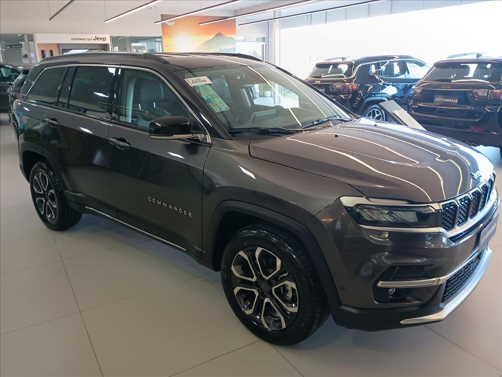 COMMANDER 1.3 T270 TURBO FLEX LIMITED AT6