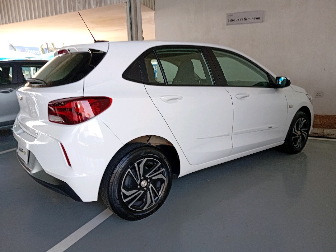 Chevrolet Onix 1.0 Flex LT Manual - foto 8