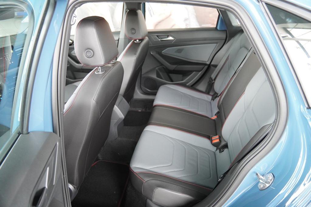 JETTA 2.0 350 TSI GASOLINA GLI DSG8