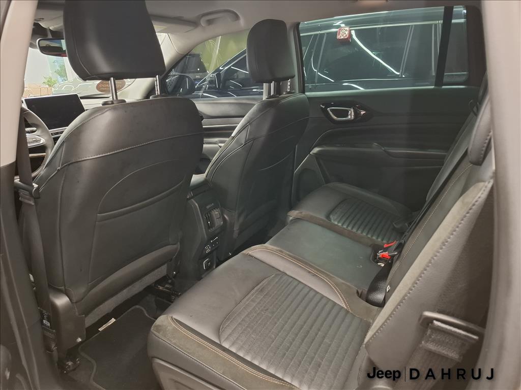 COMMANDER 1.3 T270 TURBO FLEX LIMITED AT68