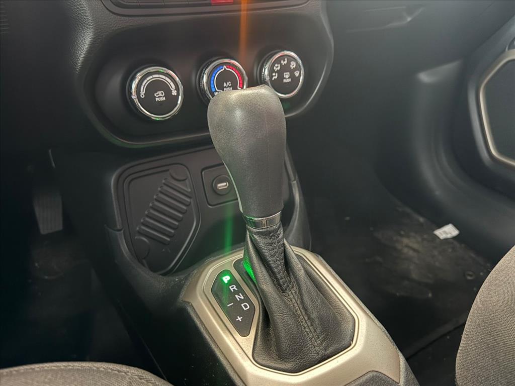 RENEGADE 1.8 16V FLEX 4P AUTOMÁTICO9