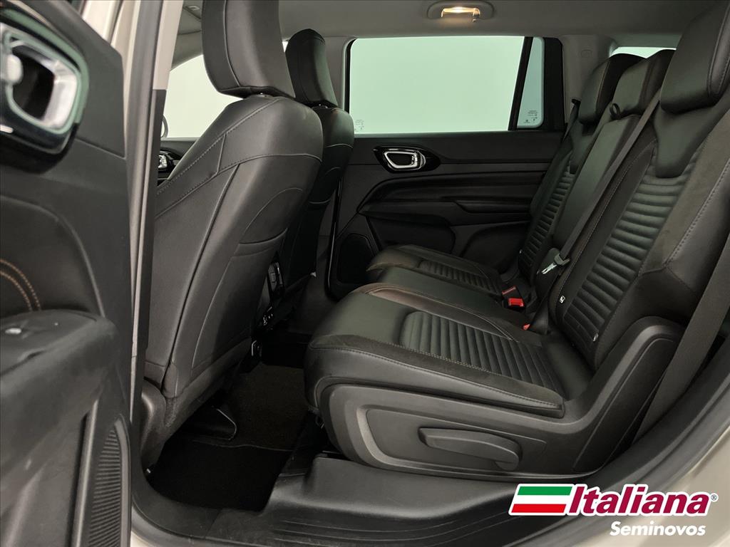 COMMANDER 1.3 T270 TURBO FLEX LIMITED AT6