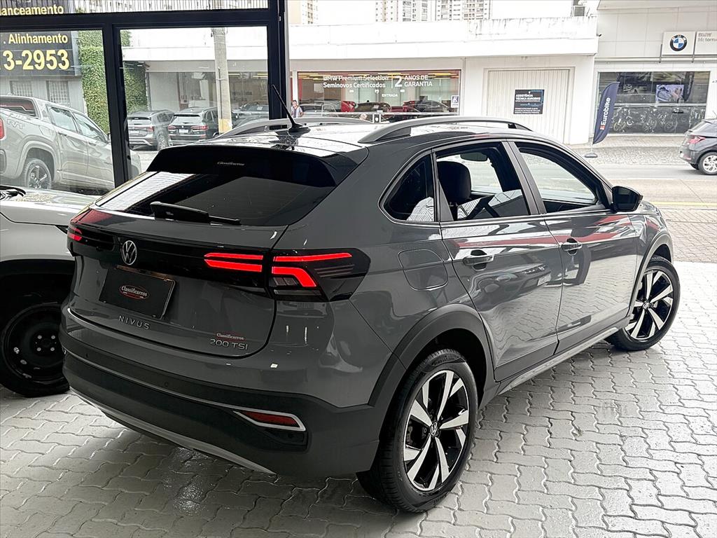 Volkswagen Nivus - 1.0 200 TSI TOTAL FLEX HIGHLINE AUTOMÁTICO