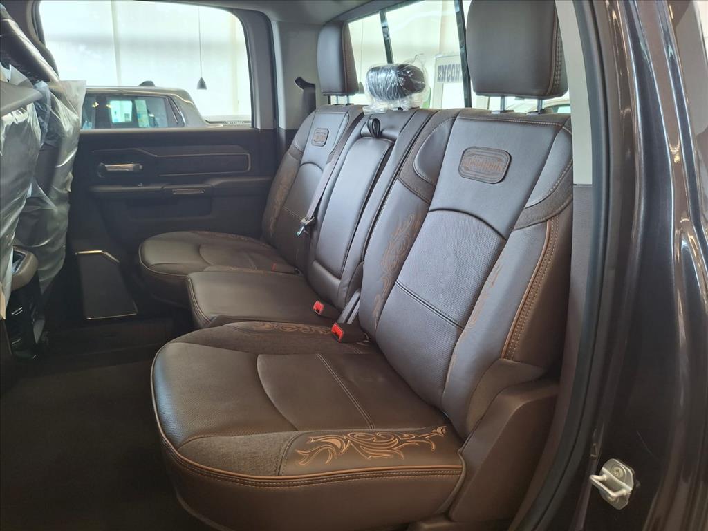 3500 6.7 I6 TURBO DIESEL LIMITED LONGHORN CD 4X4  AUTOMÁTICO8