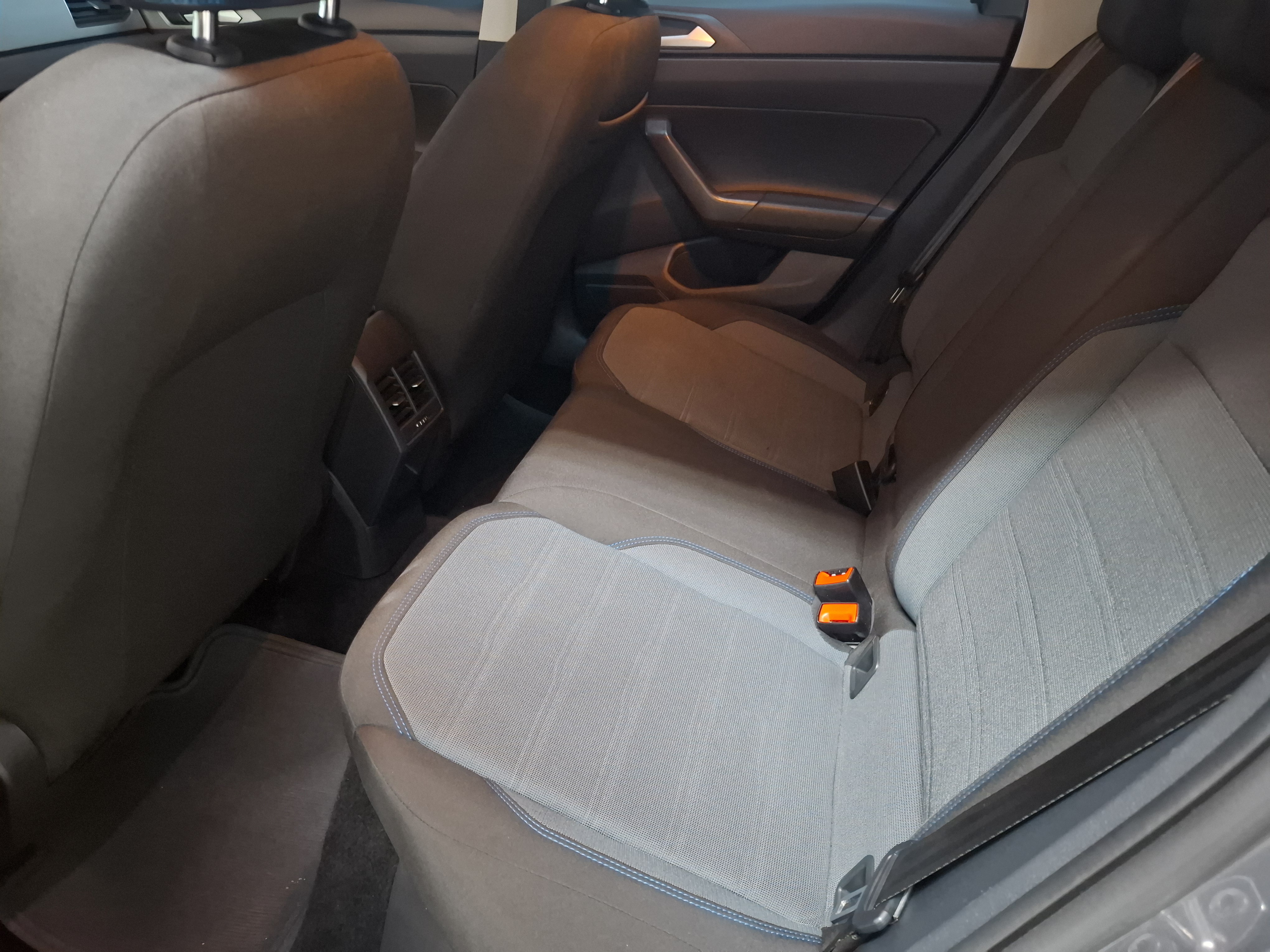 NIVUS 1.0 200 TSI TOTAL FLEX COMFORTLINE AUTOMÁTICO8