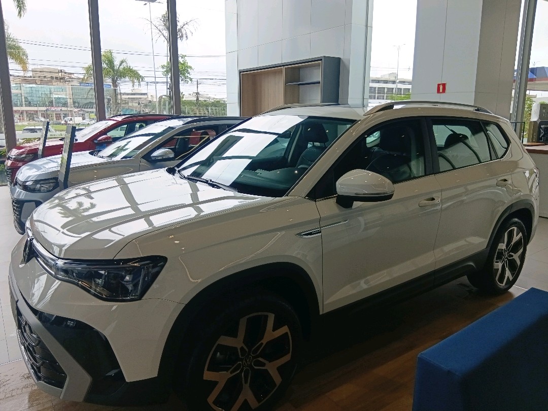 TAOS 1.4 250 TSI TOTAL FLEX HIGHLINE AUTOMÁTICO2