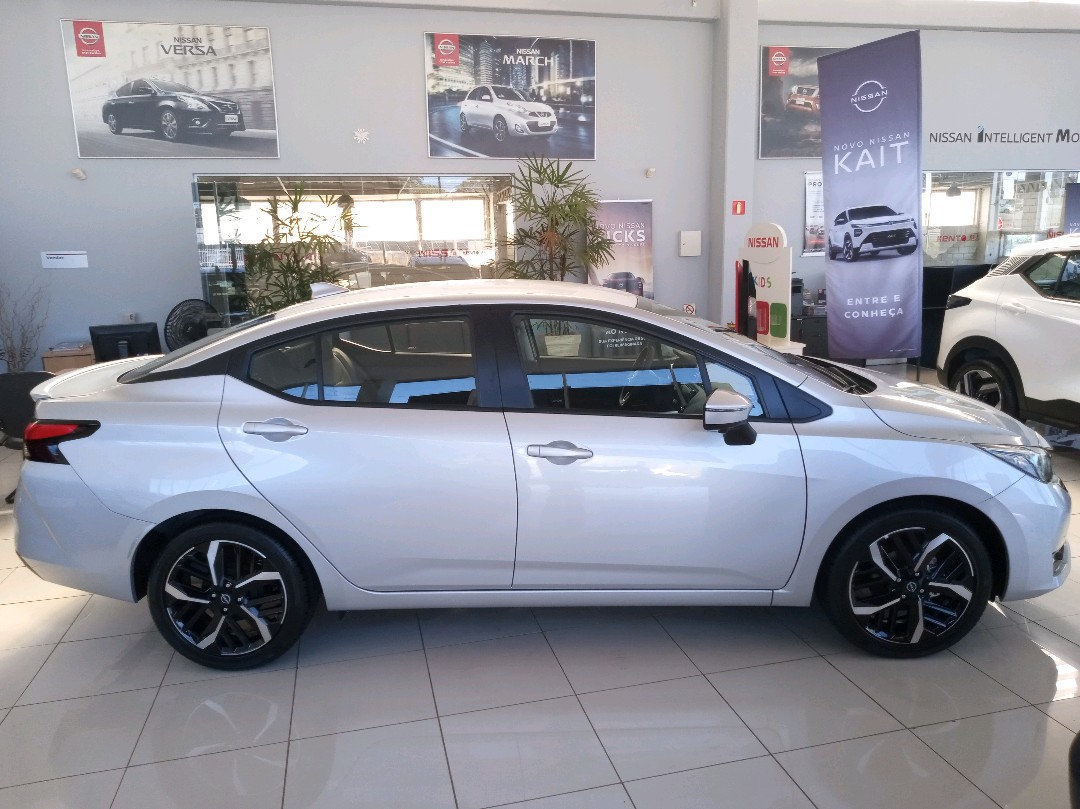 VERSA 1.6 16V FLEX EXCLUSIVE XTRONIC5