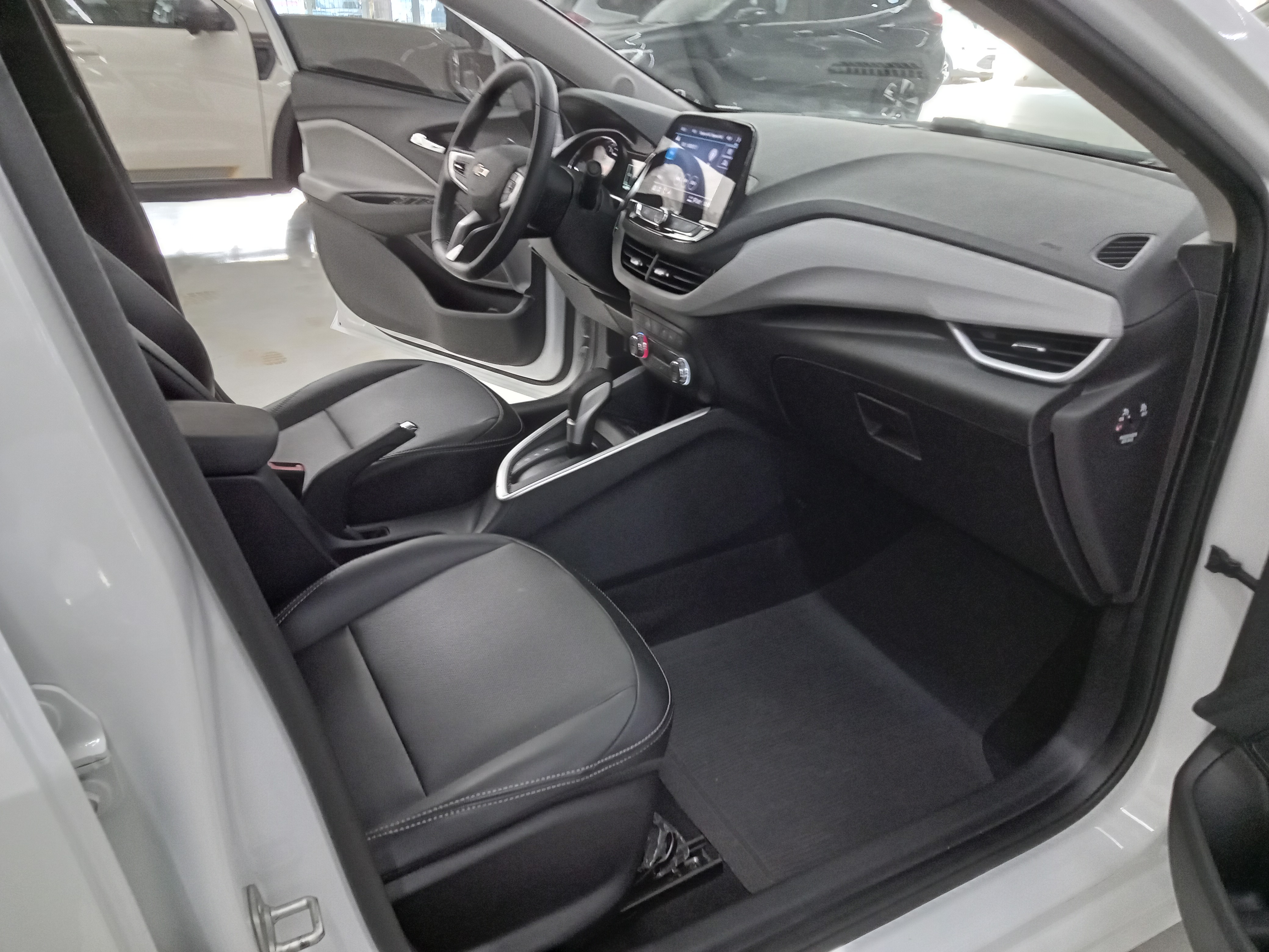 ONIX 1.0 TURBO FLEX PREMIER AUTOMÁTICO10