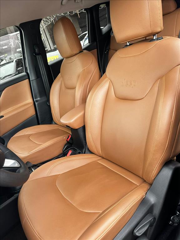 RENEGADE 1.8 16V FLEX 4P AUTOMÁTICO11