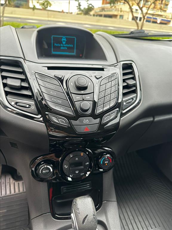 FIESTA 1.6 TITANIUM HATCH 16V FLEX 4P POWERSHIFT13