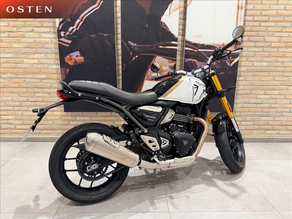 TRIUMPH-SPEED-400