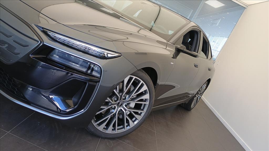 A6 E-TRON 100 KW ELÉTRICO SPORTBACK PERFORMANCE BLACK6