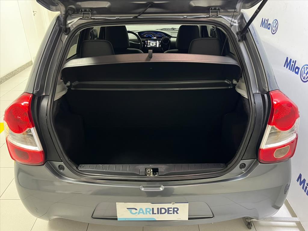 ETIOS 1.5 XLS 16V FLEX 4P MANUAL6
