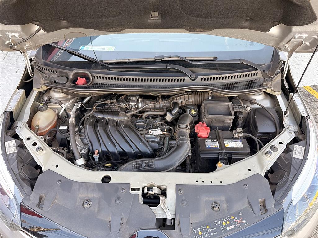 Renault Captur - 1.6 16V SCE FLEX LIFE X-TRONIC
