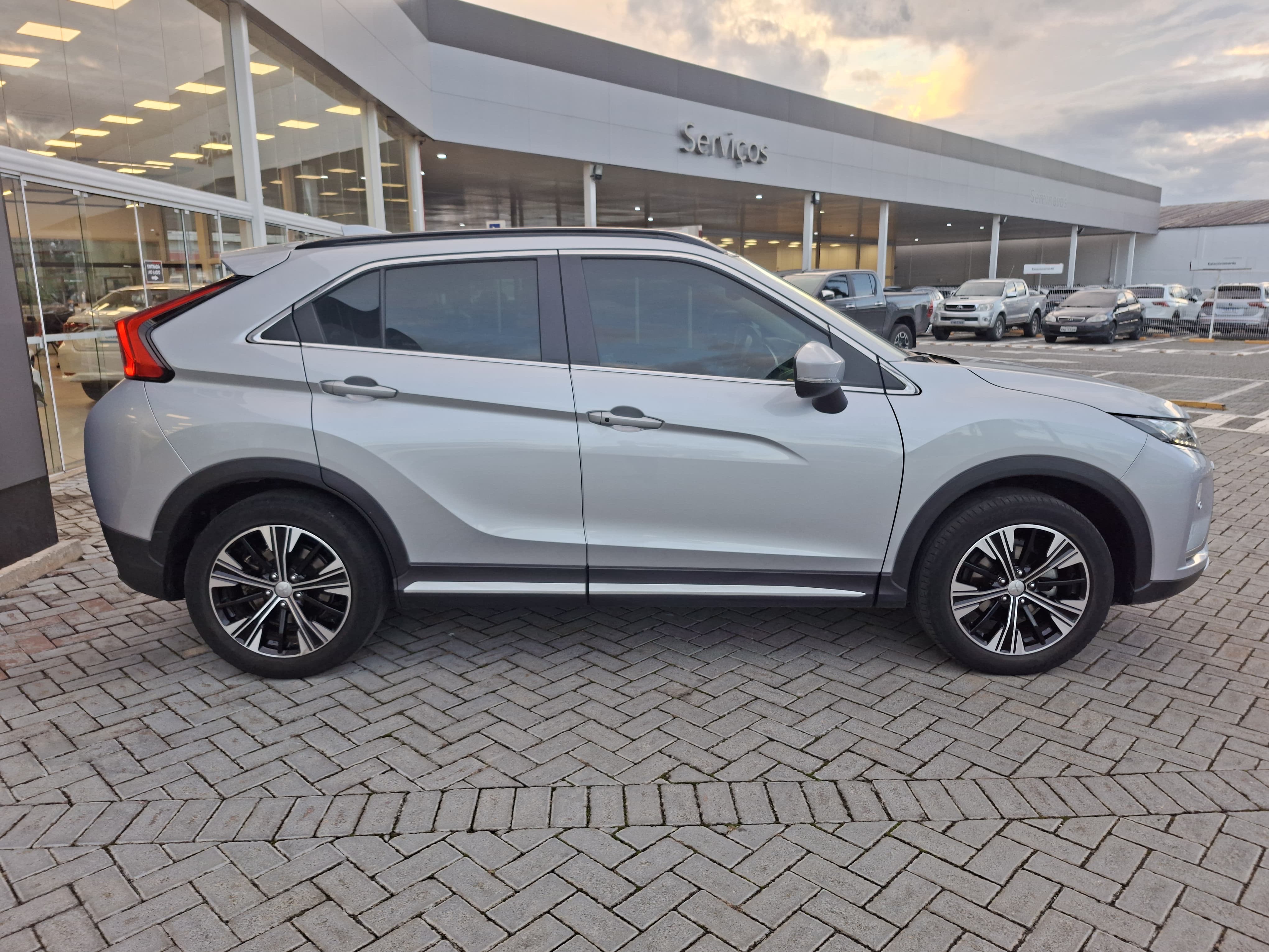ECLIPSE CROSS 1.5 MIVEC TURBO GASOLINA HPE-S CVT1