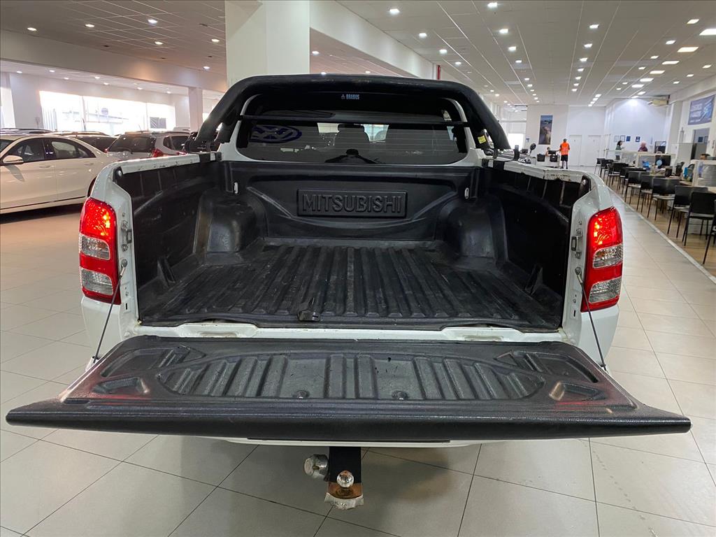 L200 TRITON 2.4 16V TURBO DIESEL GL CD 4X4 MANUAL7