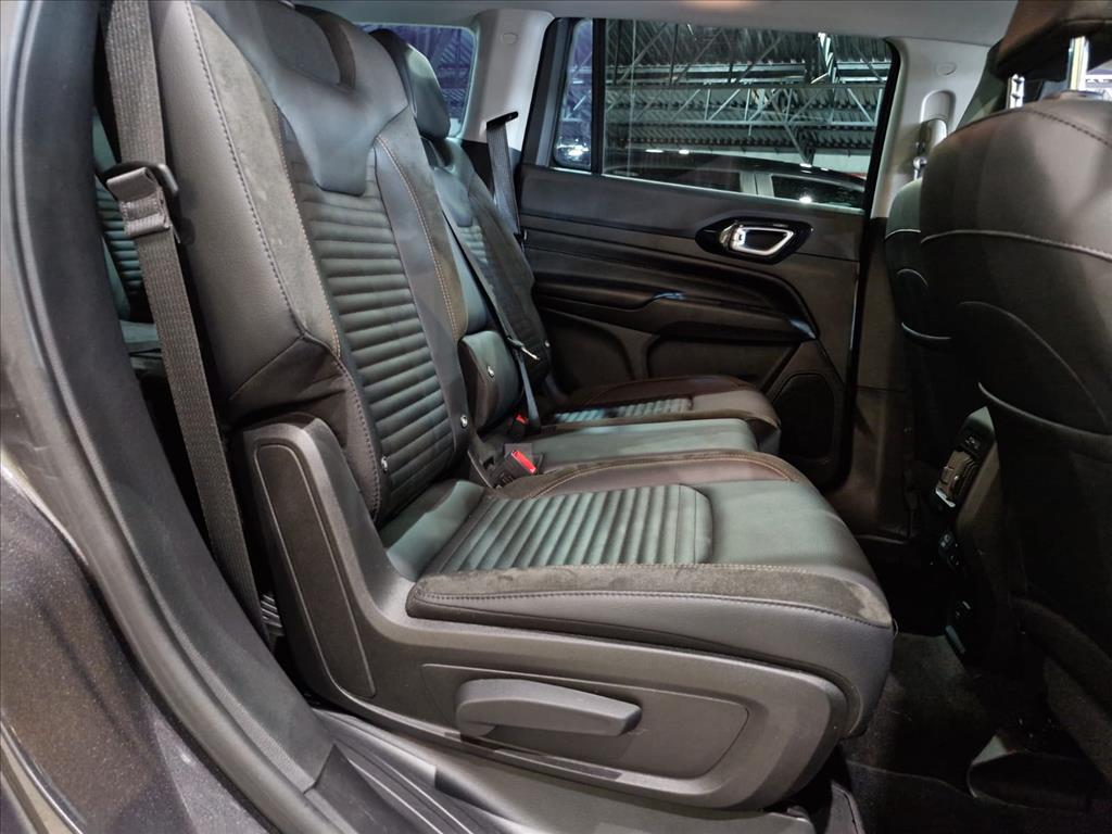 COMMANDER 1.3 T270 TURBO FLEX LIMITED AT611