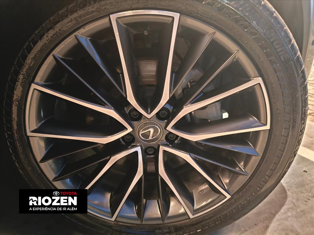 NX 450h+ 2.5 PHEV AWD CVT14