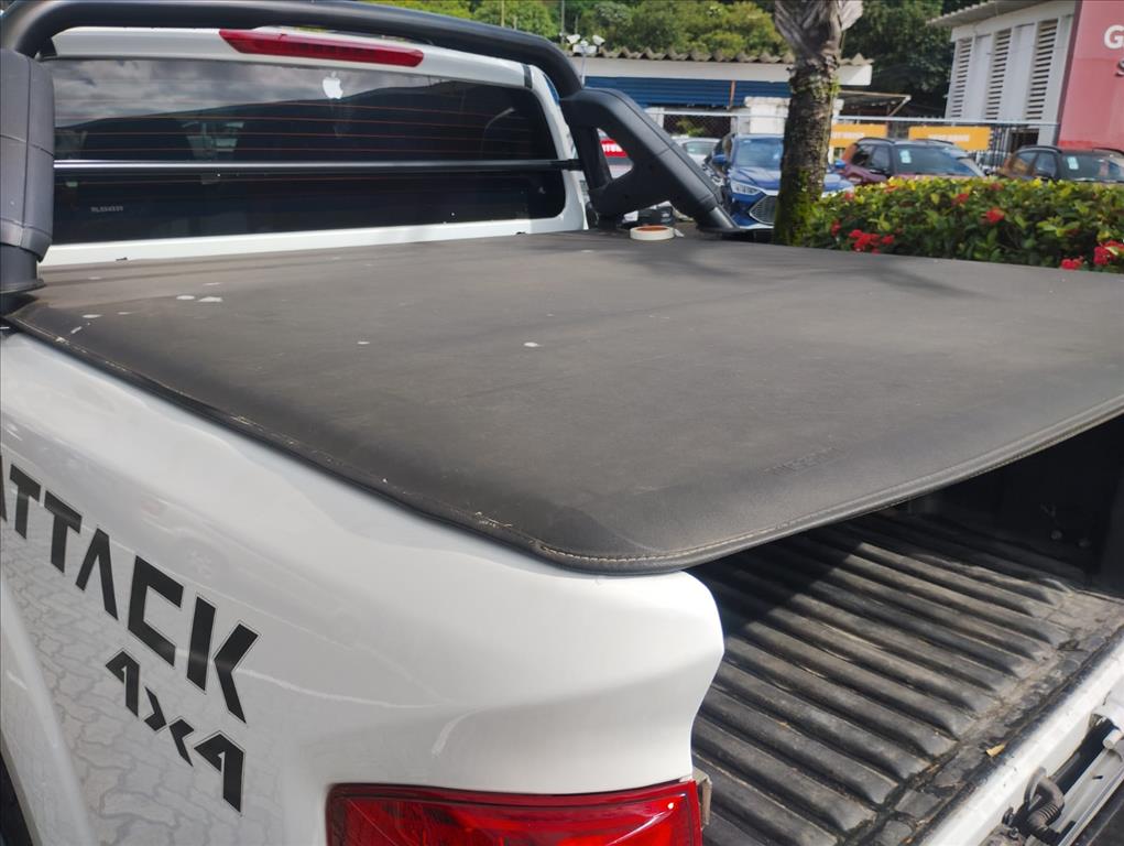FRONTIER 2.3 16V TURBO DIESEL ATTACK CD 4X4 AUTOMÁTICO17