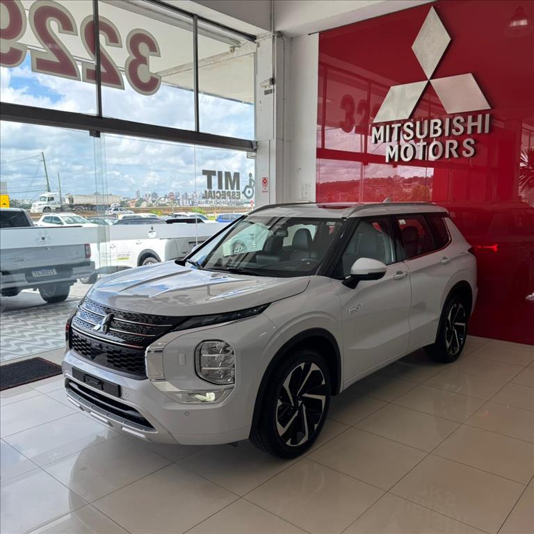 Mitsubishi-OUTLANDER-2.4 PHEV HPE-S S-AWC DHT