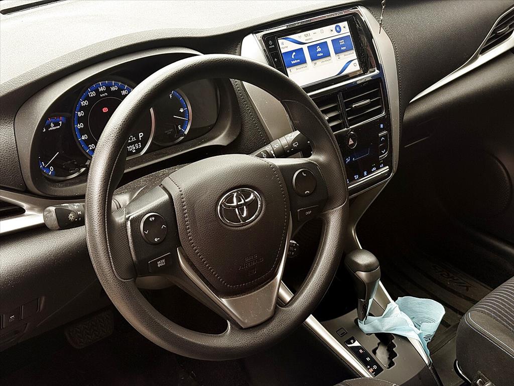 Toyota Yaris - 1.5 16V FLEX XL PLUS CONNECT MULTIDRIVE