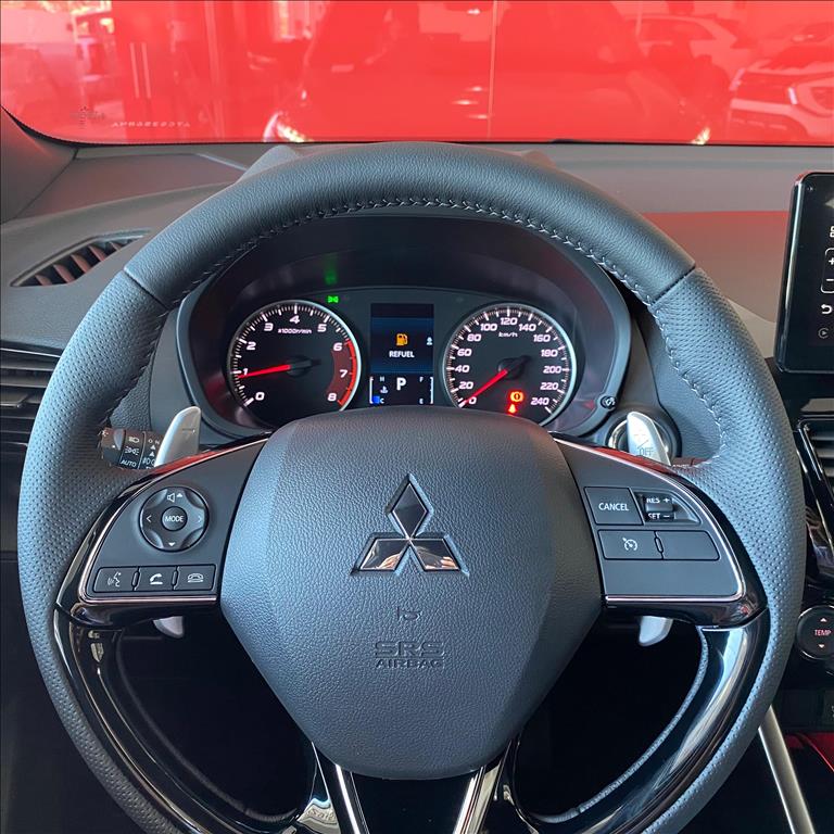 Mitsubishi-ECLIPSE CROSS-1.5 MIVEC TURBO GASOLINA HPE BLACK CVT