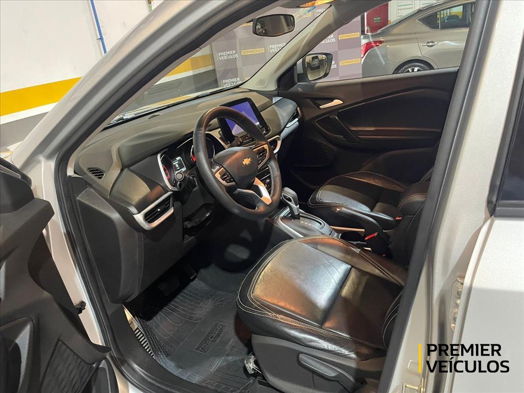 TRACKER 1.0 TURBO FLEX AUTOMÁTICO4