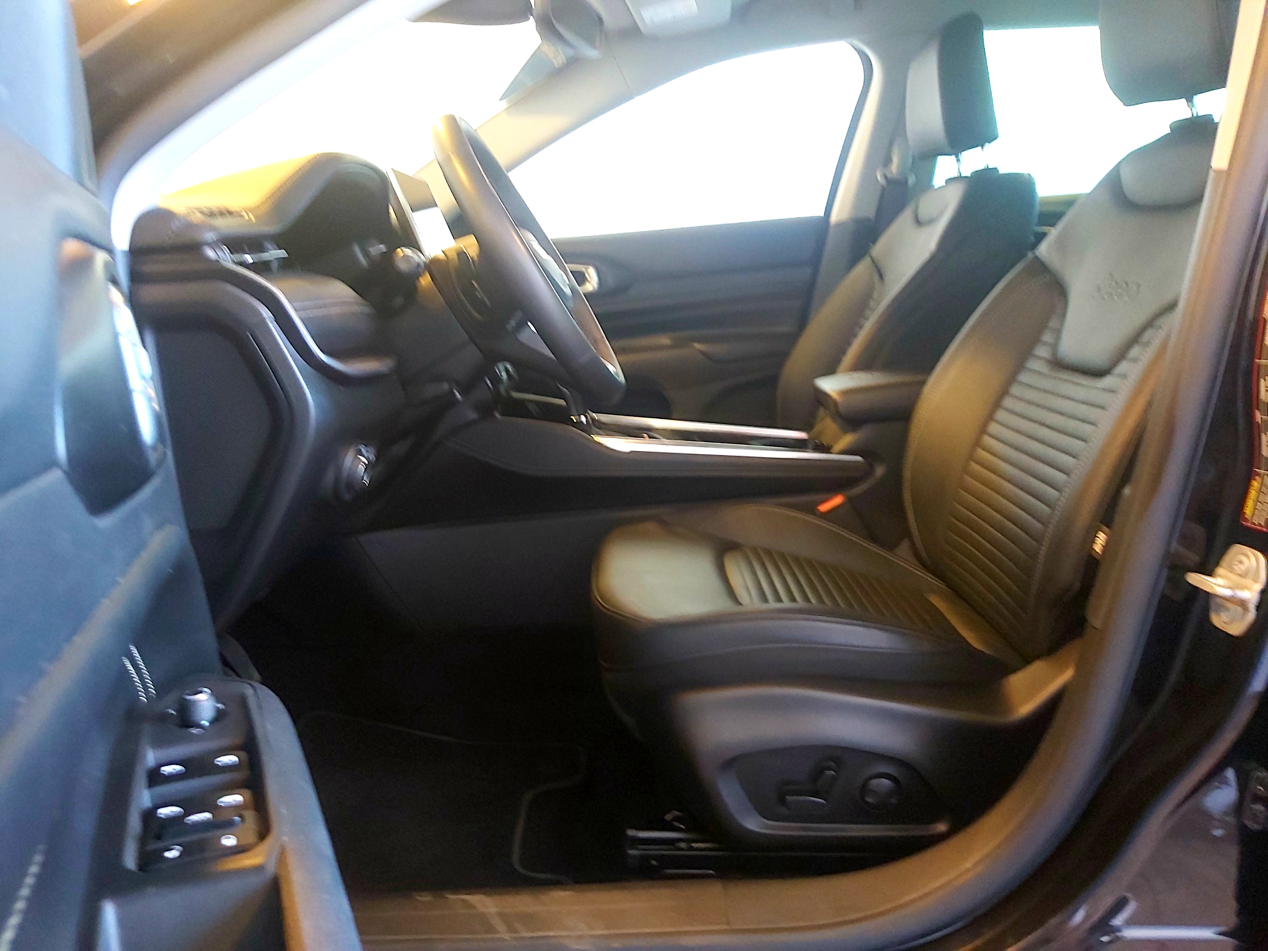 Jeep 1.3 T270 TURBO FLEX LONGITUDE AT6 | Casal Volkswagen