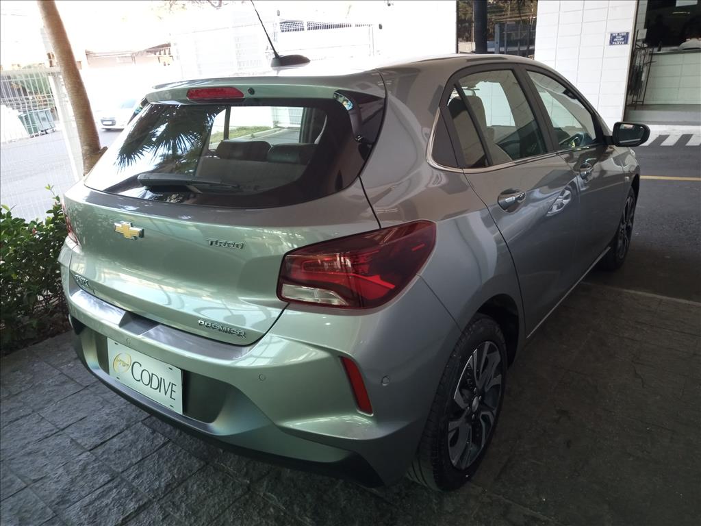 ONIX 1.0 TURBO FLEX PREMIER AUTOMÁTICO