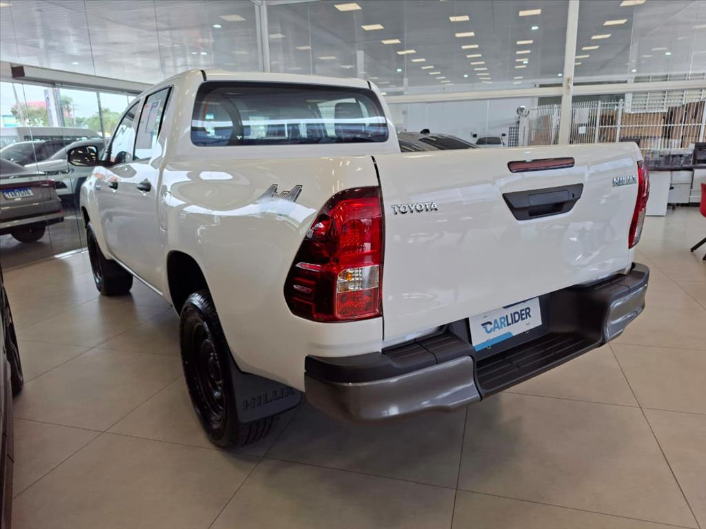HILUX 2.8 D-4D TURBO DIESEL CD POWER PACK 4X4 AUTOMÁTICO6