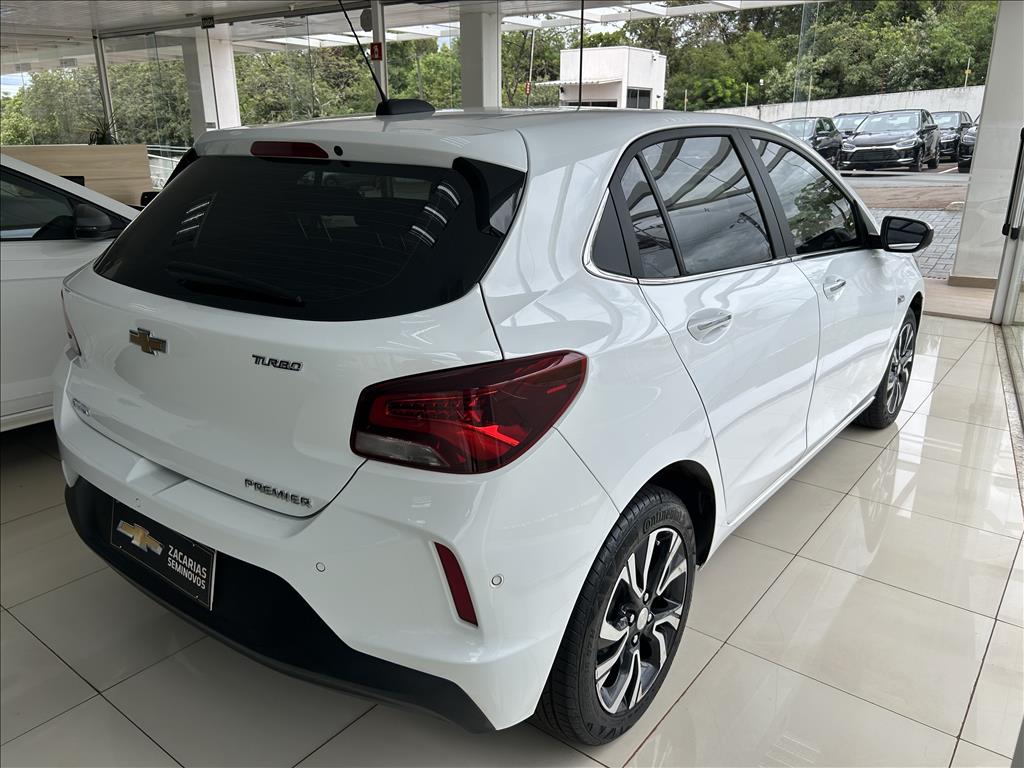 ONIX 1.0 TURBO FLEX PREMIER AUTOMÁTICO4