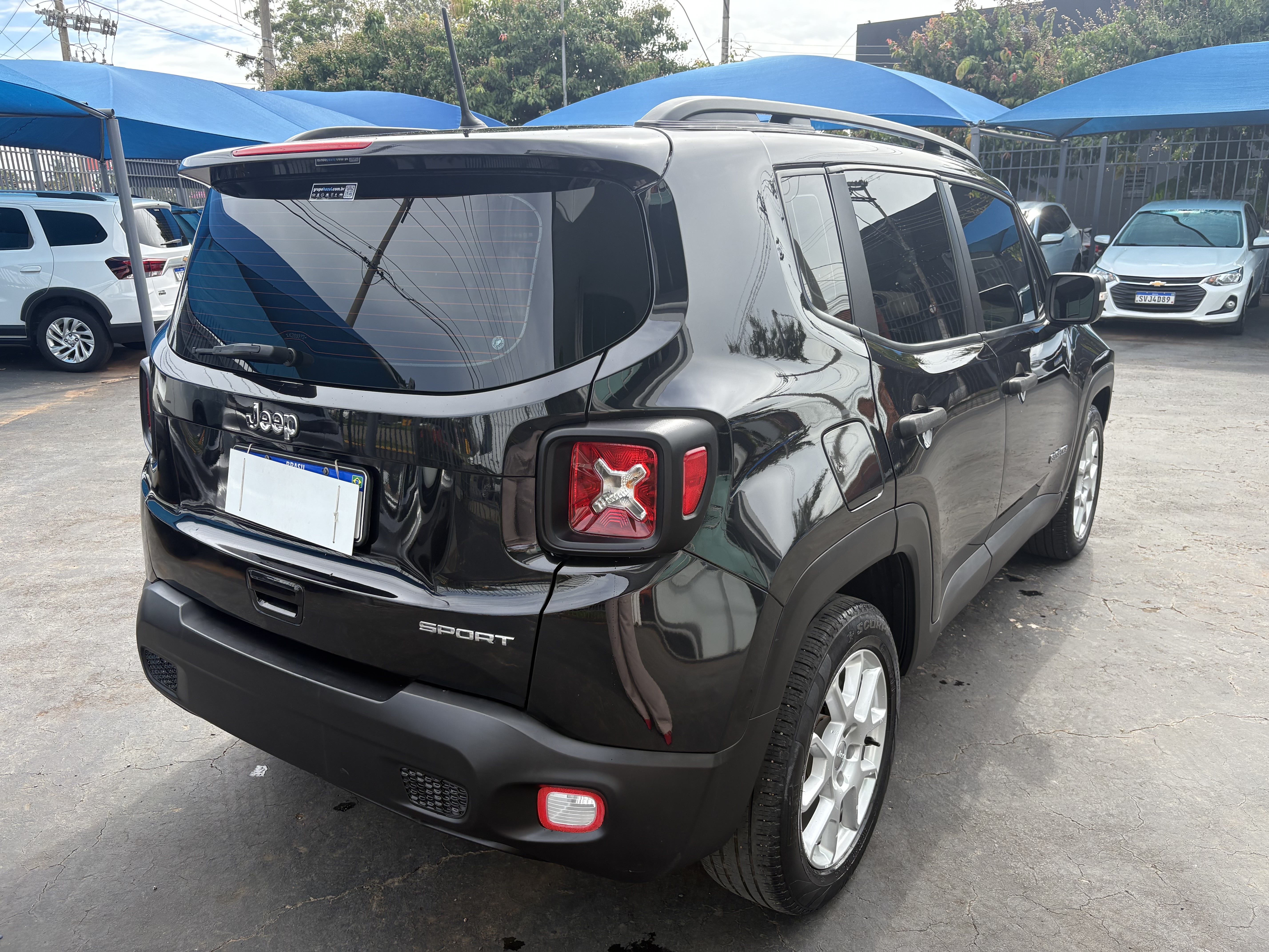 RENEGADE 1.8 16V FLEX SPORT 4P AUTOMÁTICO3