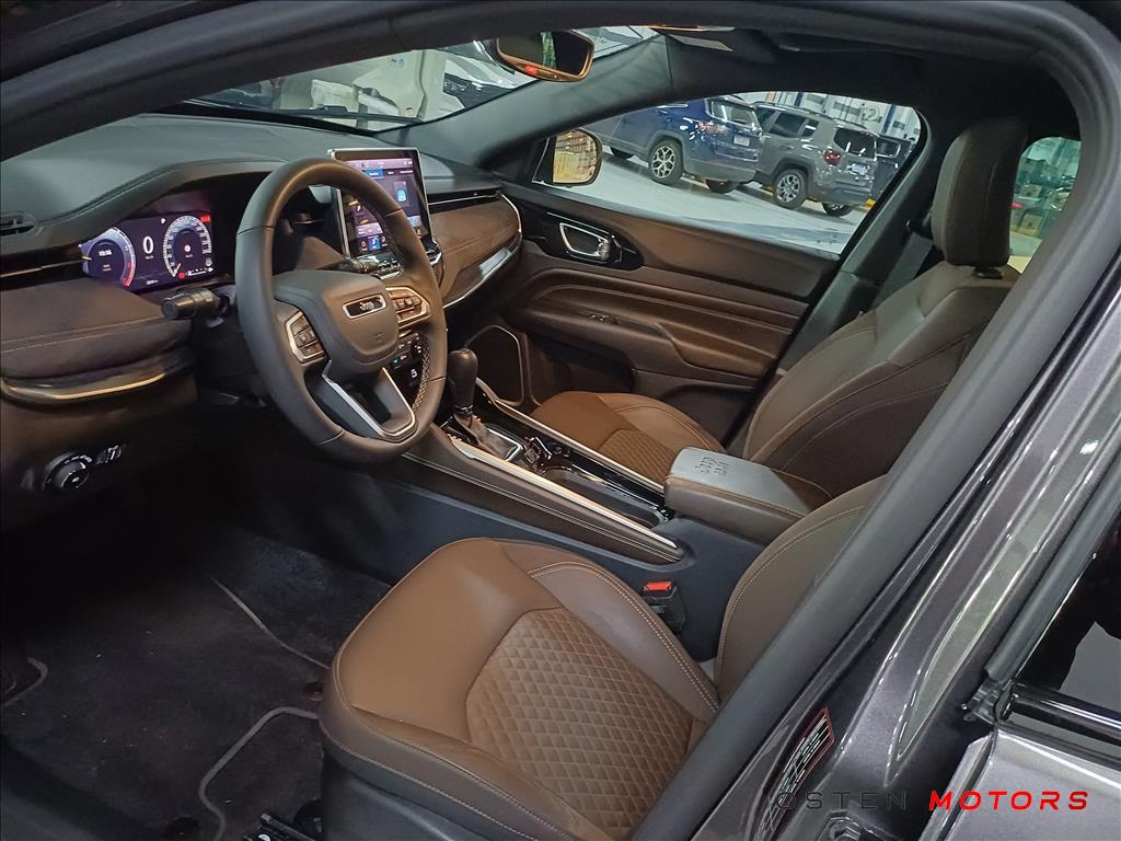 Jeep-COMMANDER-1.3 T270 TURBO FLEX OVERLAND AT6