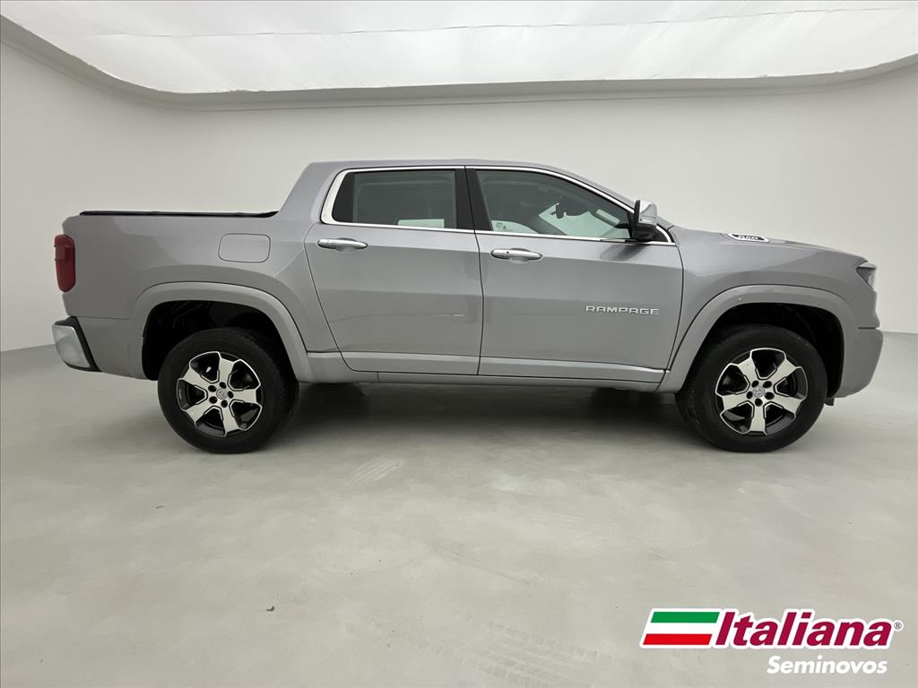 RAMPAGE 2.0 HURRICANE 4 TURBO GASOLINA LARAMIE 4X4 AUTOMÁTICO5