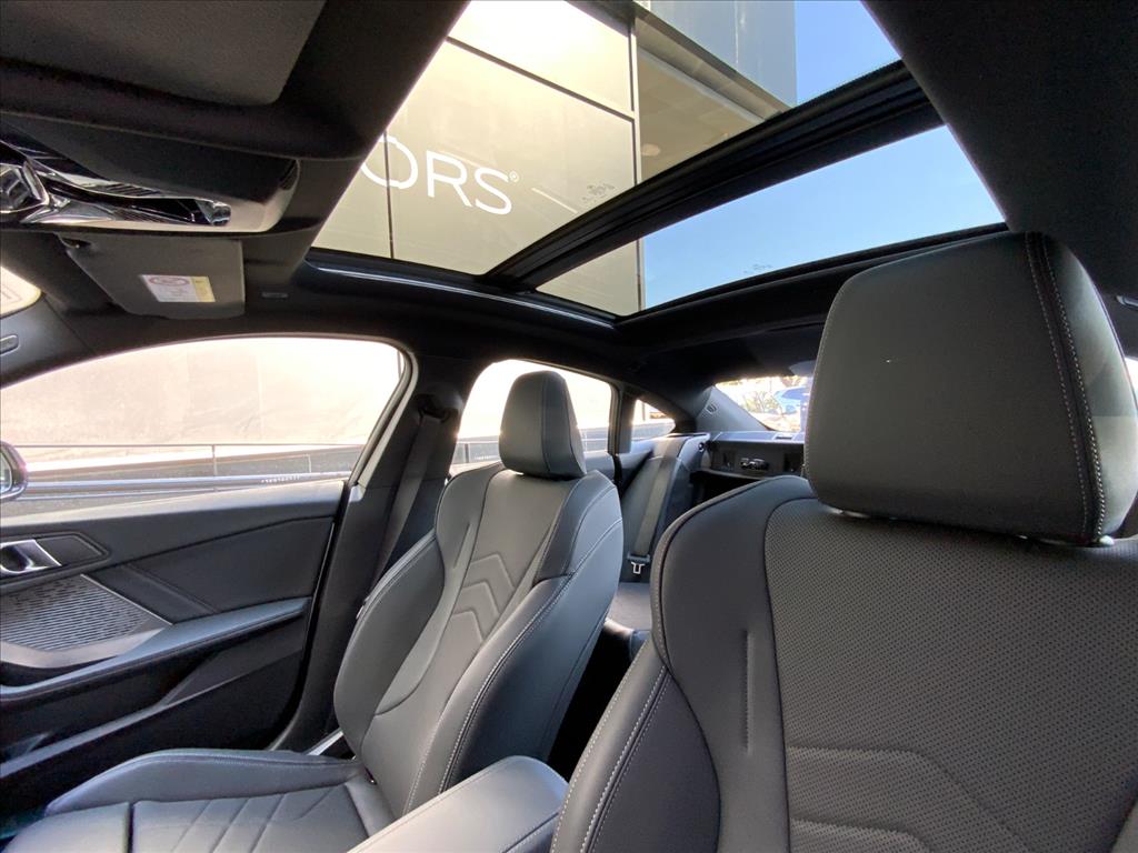 BMW-220i-2.0 16V TURBO GASOLINA GRAN COUPÉ M SPORT STEPTRONIC