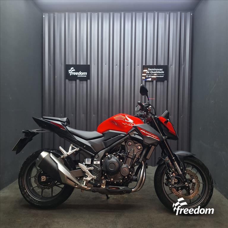 Moto HONDA do modelo CB 500 HORNET 2025/2026