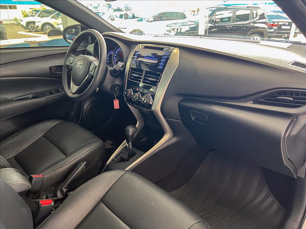 YARIS 1.3 16V FLEX XL LIVE MULTIDRIVE13