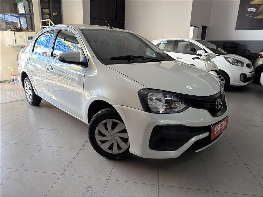 TOYOTA ETIOS
