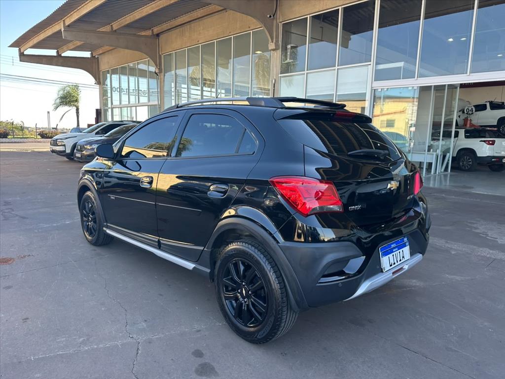 ONIX 1.4 MPFI ACTIV 8V FLEX 4P AUTOMÁTICO2