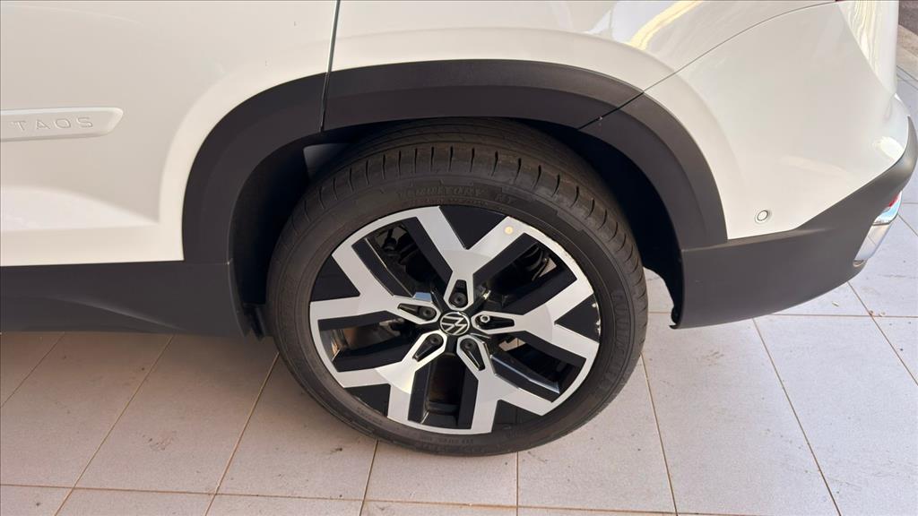 TAOS 1.4 250 TSI TOTAL FLEX HIGHLINE AUTOMÁTICO14