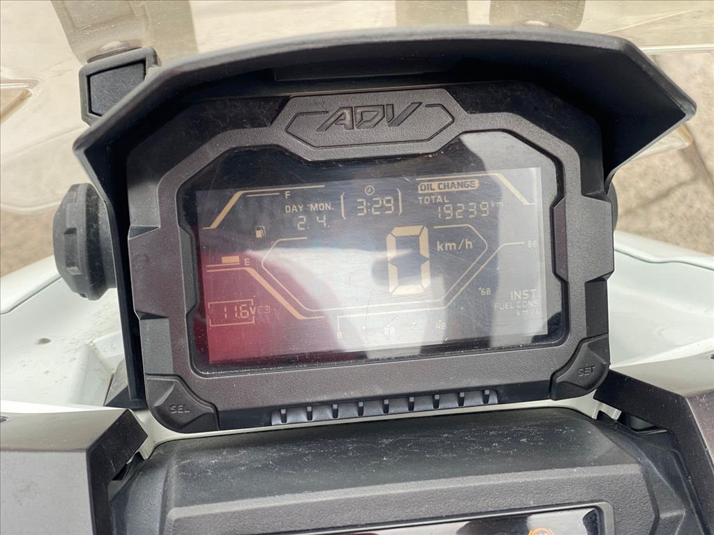 HONDA ADV foto 6