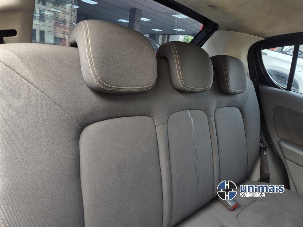 FIAT PALIO 1.4 MPI ATTRACTIVE 8V FLEX 4P MANUAL — foto 19