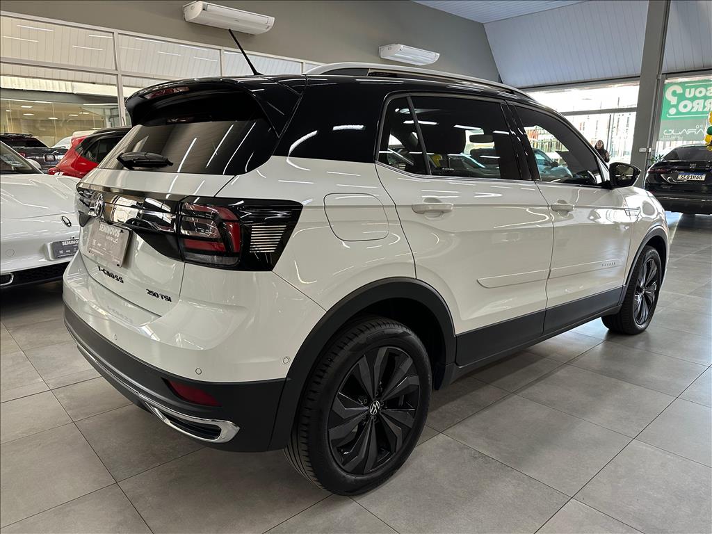 T-CROSS 1.4 250 TSI TOTAL FLEX HIGHLINE AUTOMÁTICO12