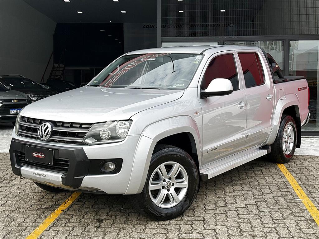 Volkswagen Amarok - 2.0 TRENDLINE 4X4 CD 16V TURBO INTERCOOLER DIESEL 4P AUTOMÁTICO